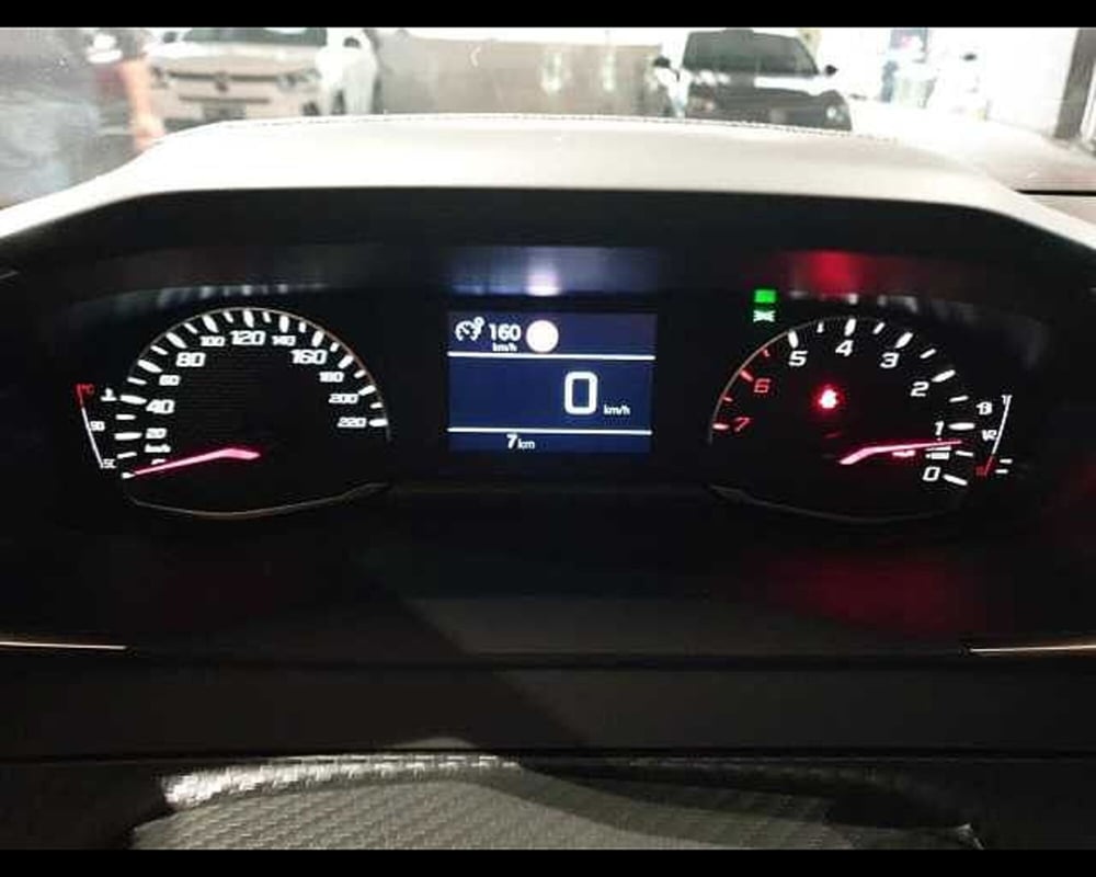 Peugeot 208 nuova a Cuneo (16)