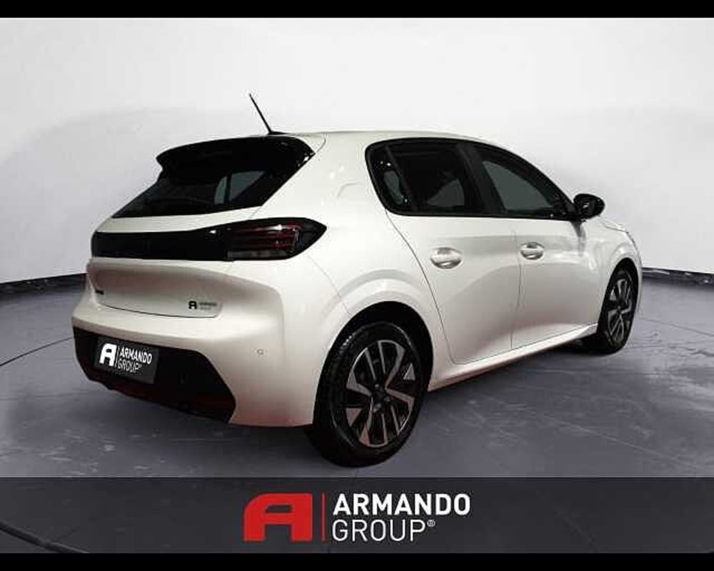 Peugeot 208 nuova a Cuneo (5)