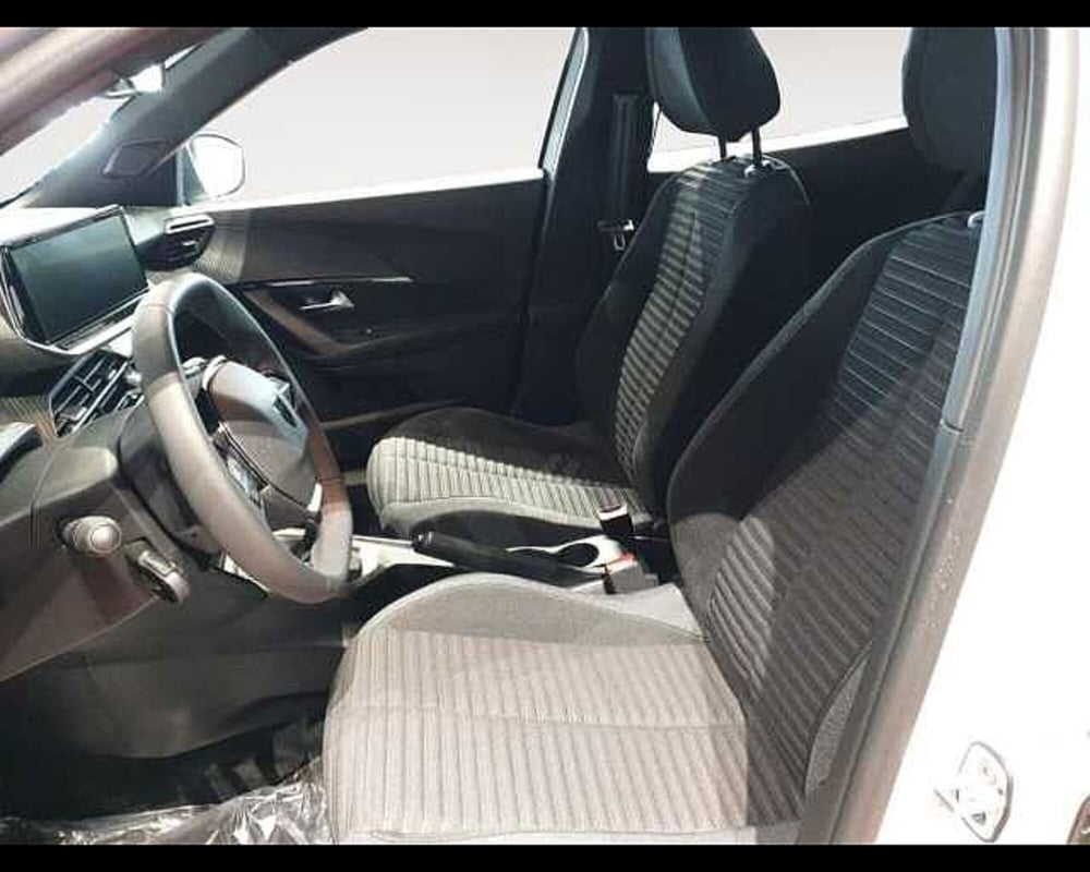 Peugeot 2008 nuova a Cuneo (11)