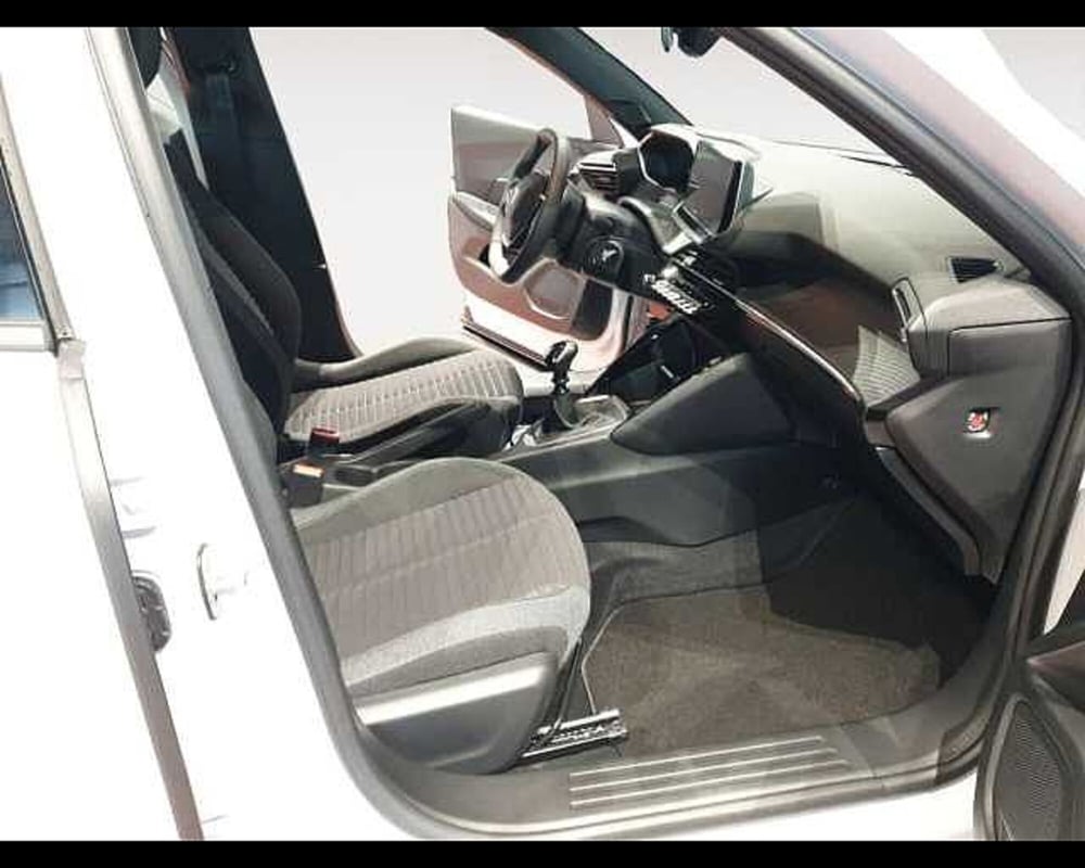 Peugeot 2008 nuova a Cuneo (13)