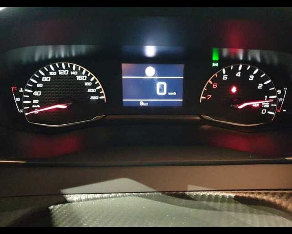 Peugeot 2008 nuova a Cuneo (16)