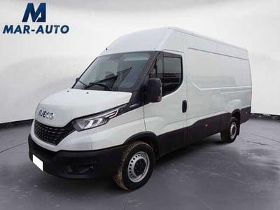 Iveco Daily Furgone 35S16A8V 2.3 HPT PLM-TM Furgone Hi-Matic del 2021 usata a Castelfranco Veneto