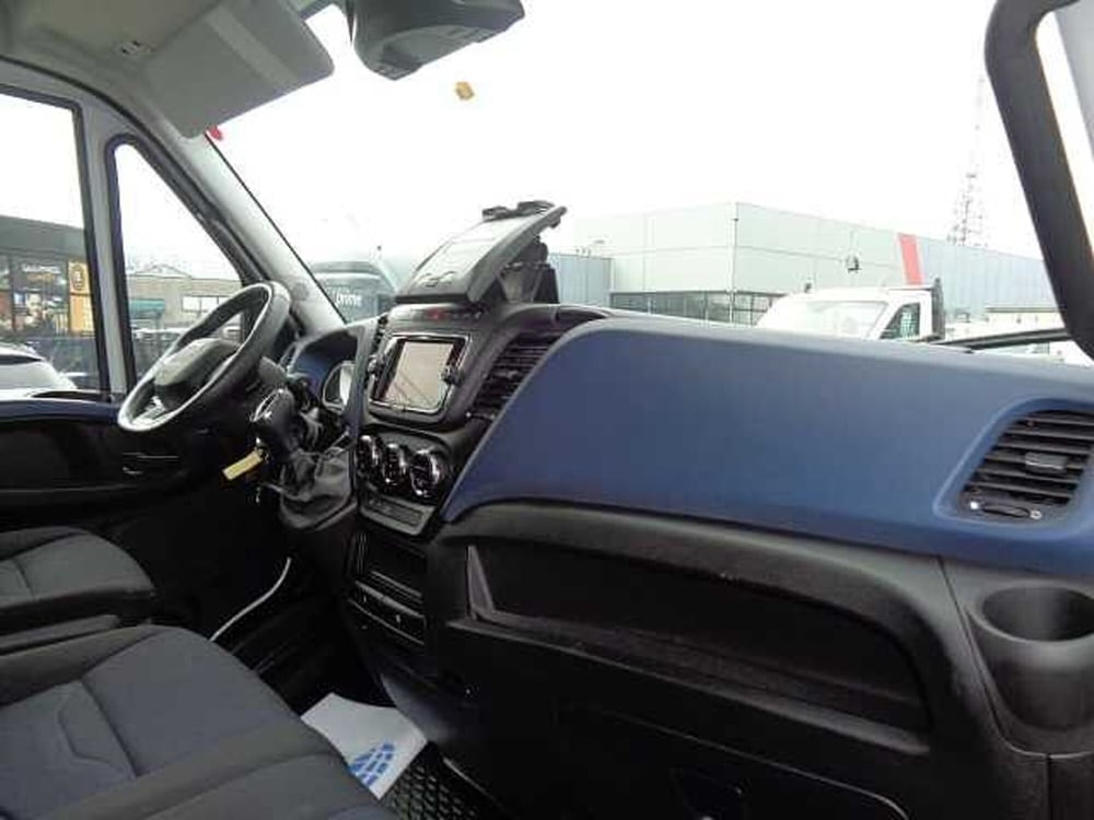Iveco Daily Furgone usata a Treviso (11)