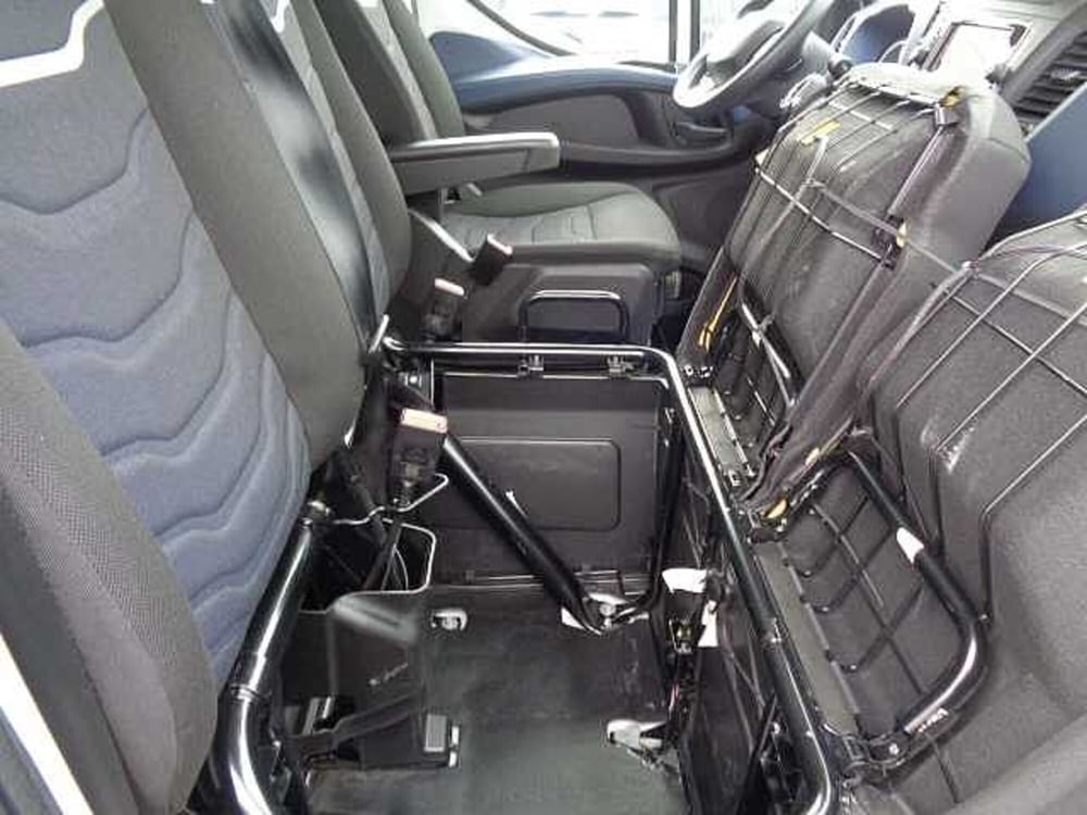Iveco Daily Furgone usata a Treviso (16)