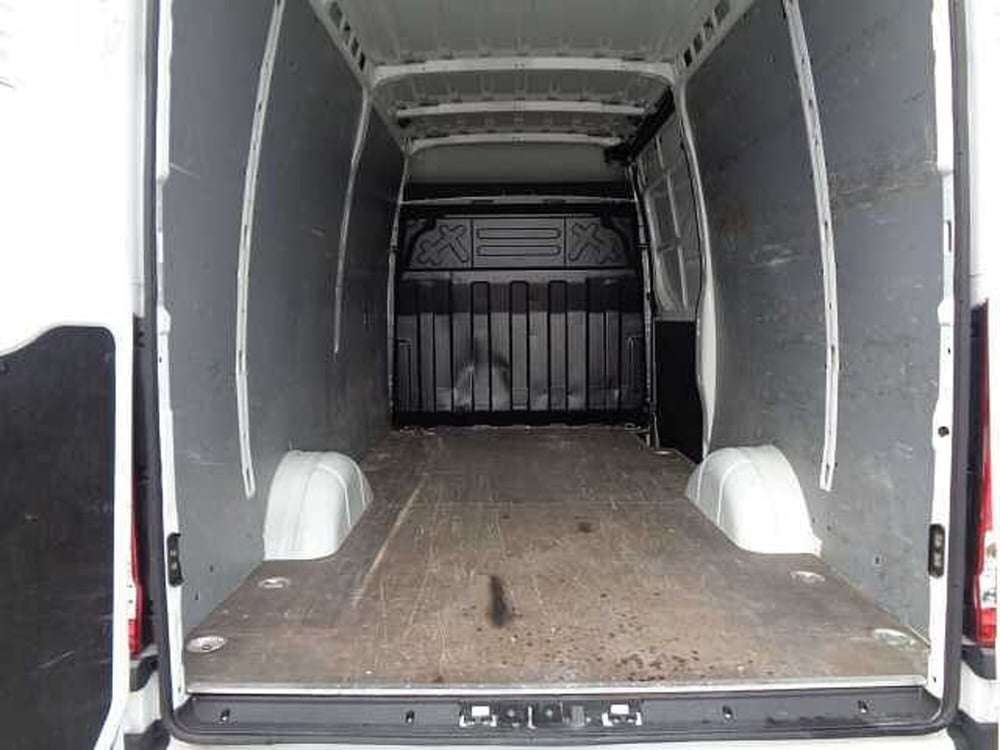Iveco Daily Furgone usata a Treviso (8)