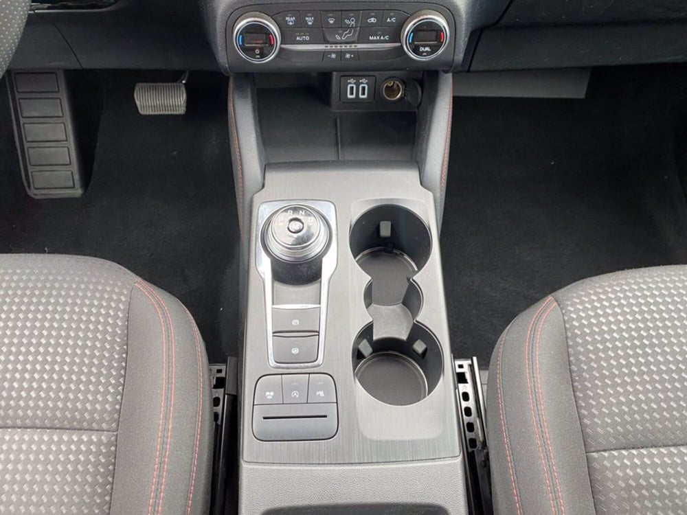 Ford Kuga usata a Milano (15)