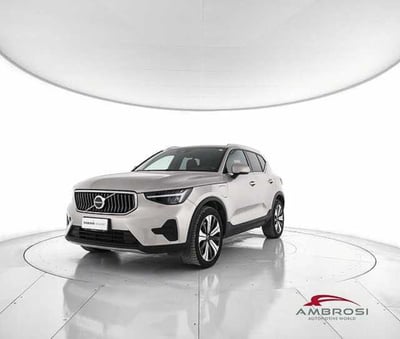Volvo XC40 T4 Recharge Plug-in Hybrid automatico Core del 2022 usata a Viterbo