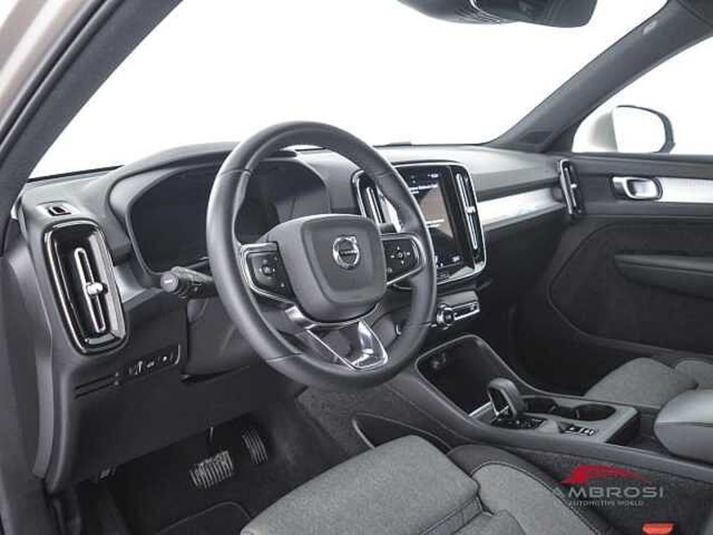 Volvo XC40 usata a Viterbo (8)
