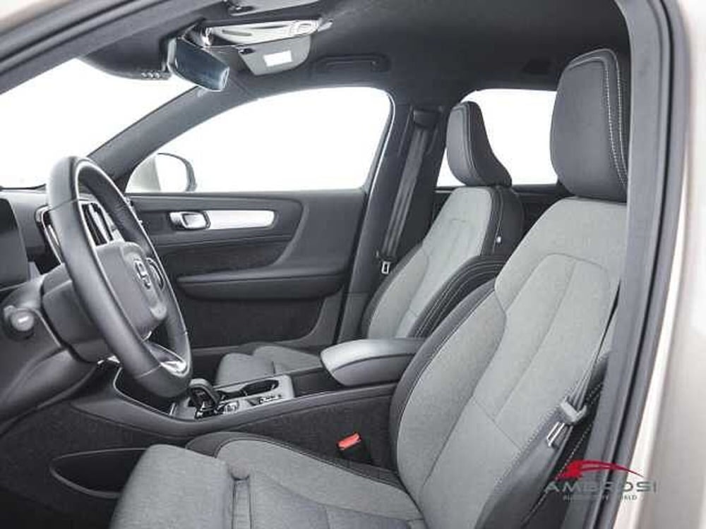 Volvo XC40 usata a Viterbo (9)