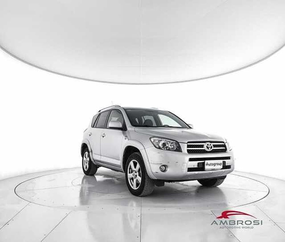 Toyota Rav4 usata a Viterbo (2)