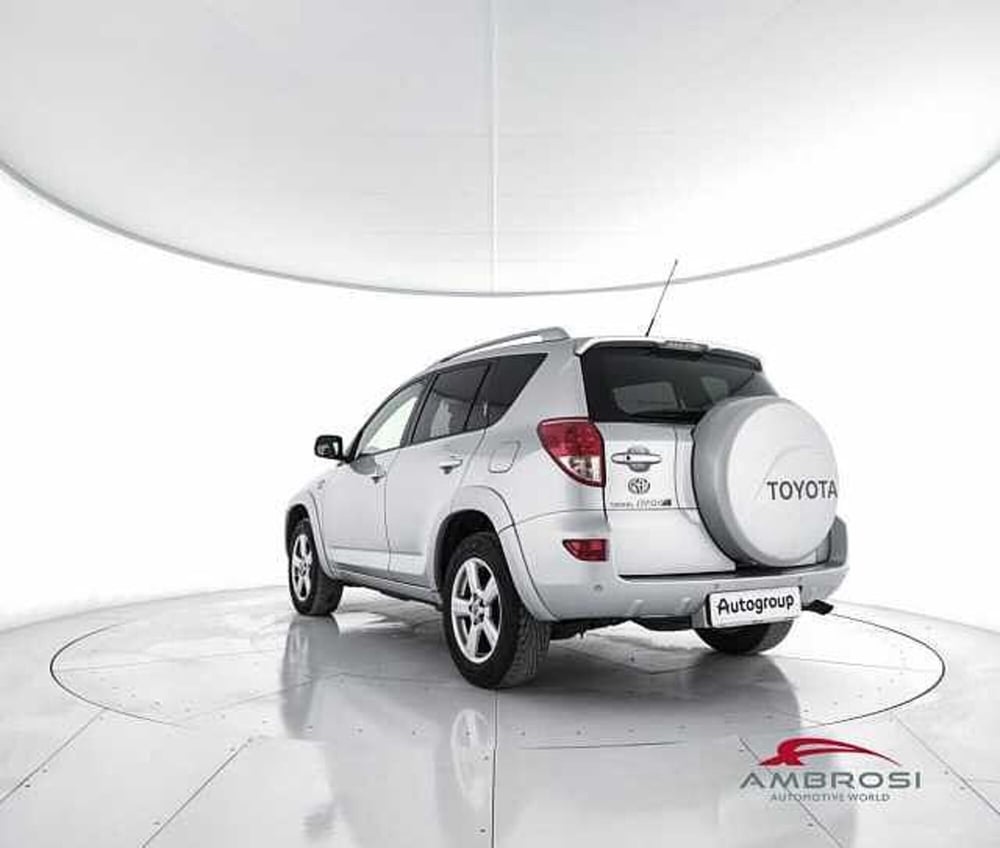 Toyota Rav4 usata a Viterbo (4)