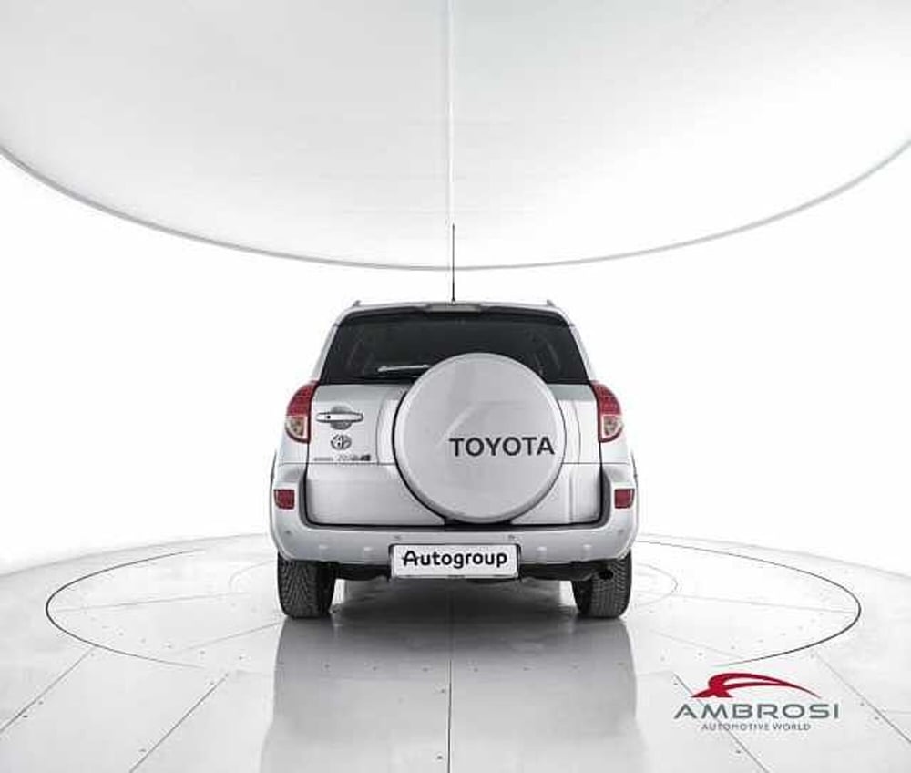 Toyota Rav4 usata a Viterbo (6)