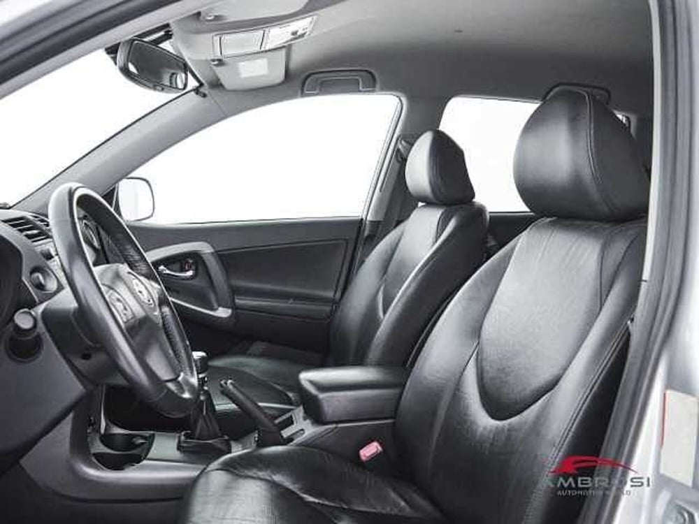 Toyota Rav4 usata a Viterbo (8)