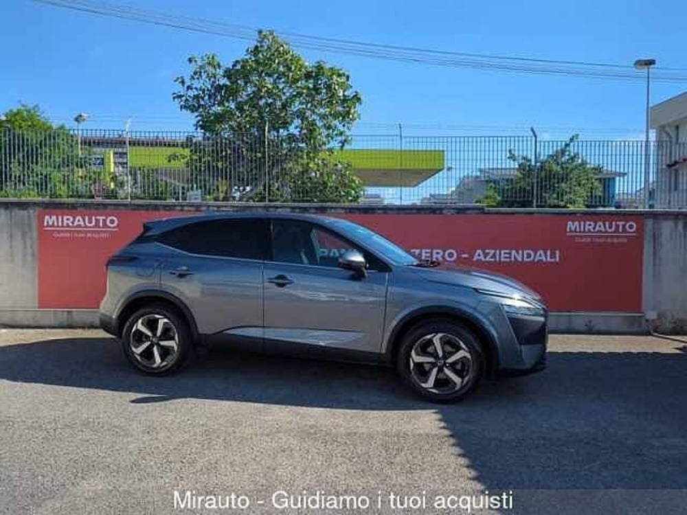 Nissan Qashqai usata a Roma