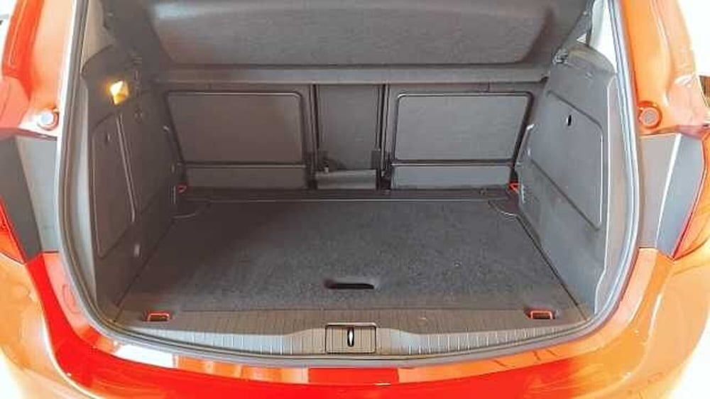 Opel Meriva usata a Milano (13)