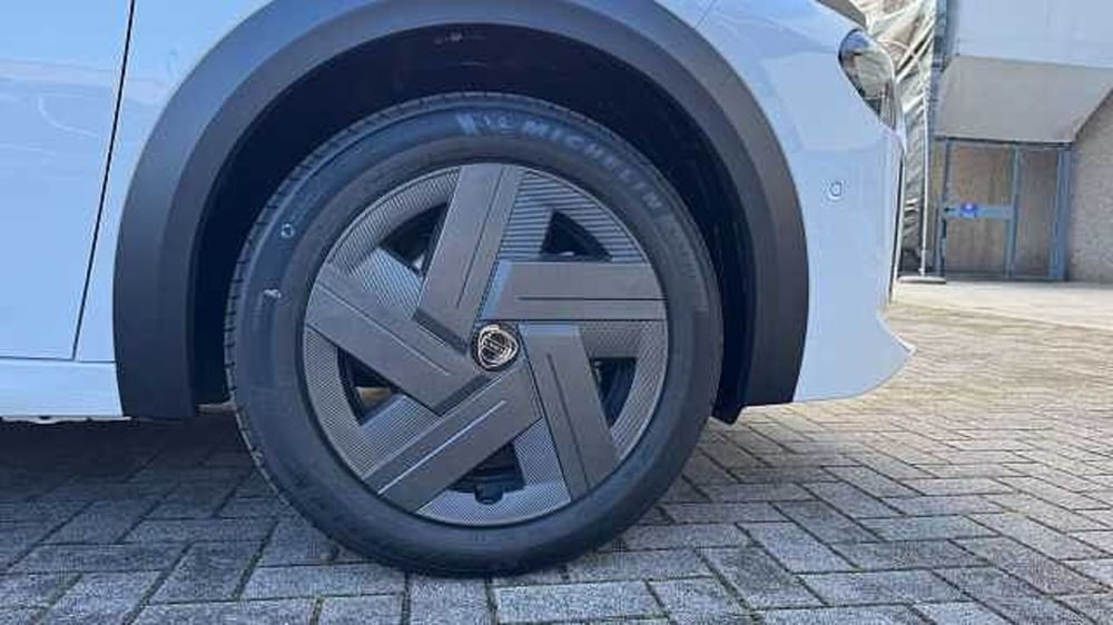 Lancia Ypsilon usata a Milano (9)