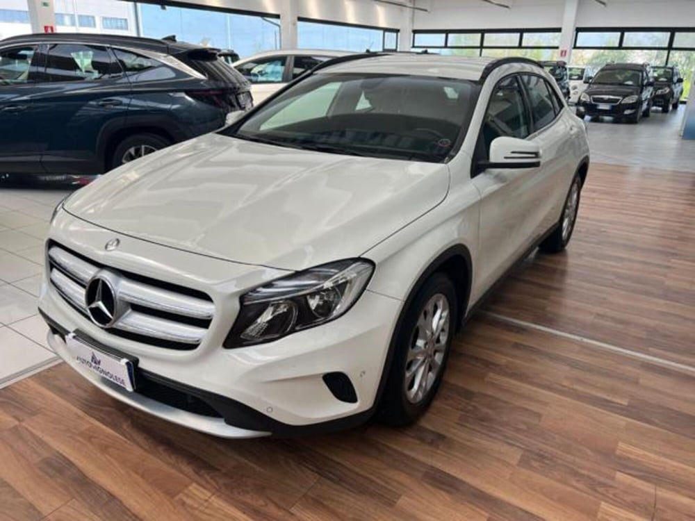 Mercedes-Benz GLA SUV usata a Modena (3)