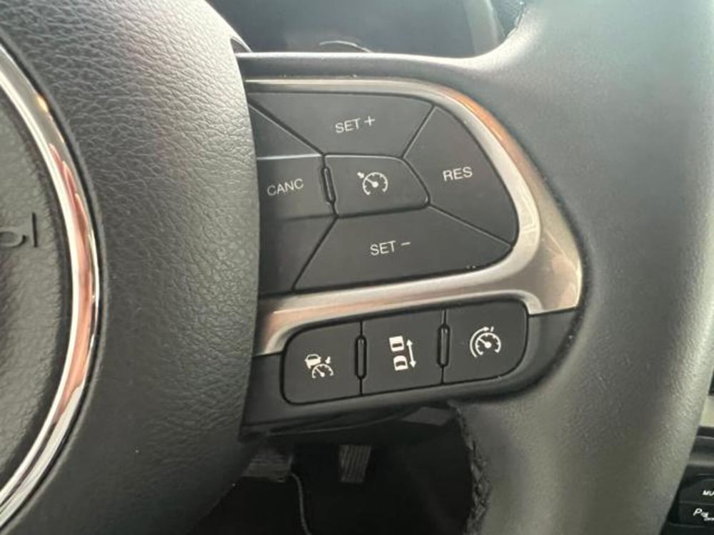 Jeep Renegade usata a Modena (11)