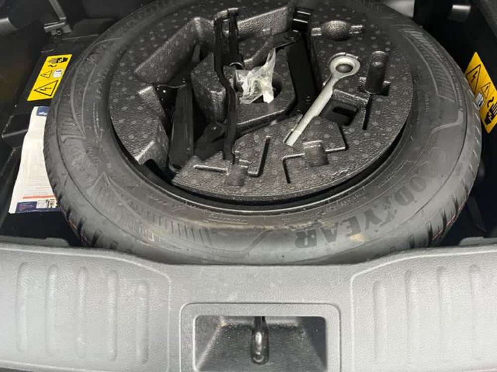 Jeep Renegade usata a Modena (15)
