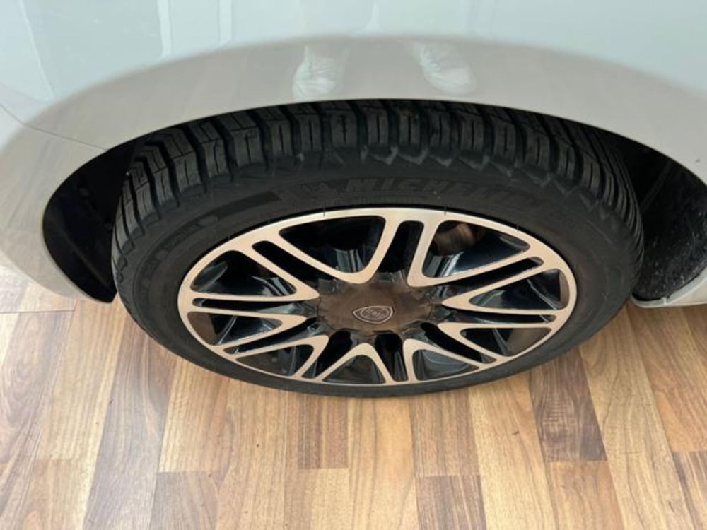 Lancia Ypsilon usata a Modena (15)