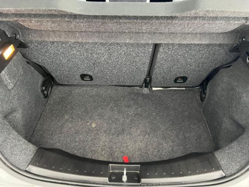 Lancia Ypsilon usata a Modena (16)