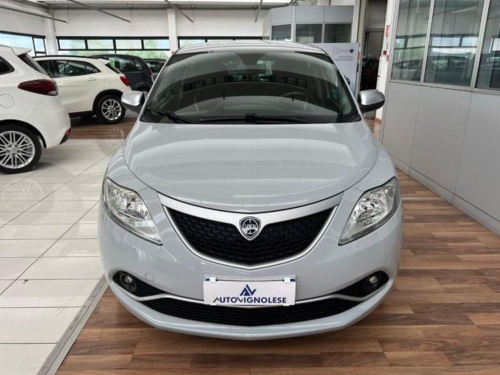 Lancia Ypsilon usata a Modena (2)