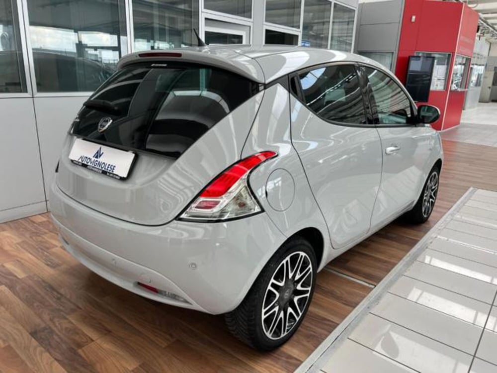 Lancia Ypsilon usata a Modena (6)