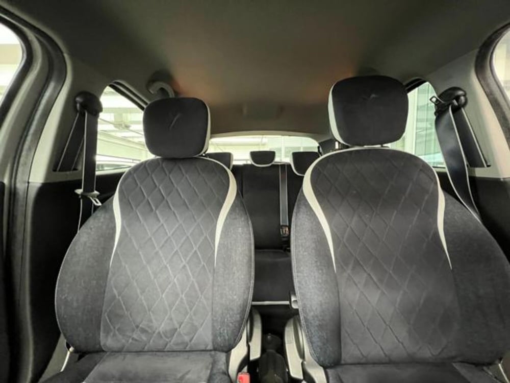 Lancia Ypsilon usata a Modena (9)
