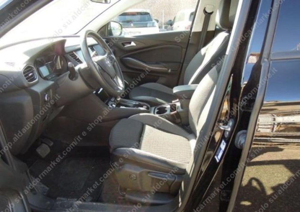 Opel Grandland X usata a Lecce (4)
