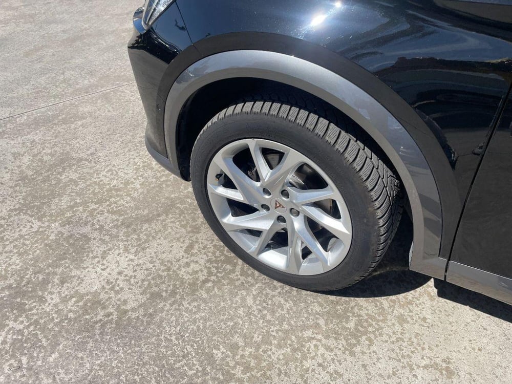 Cupra Formentor usata a Lecce (5)
