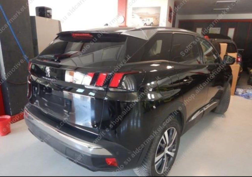 Peugeot 3008 usata a Lecce (2)