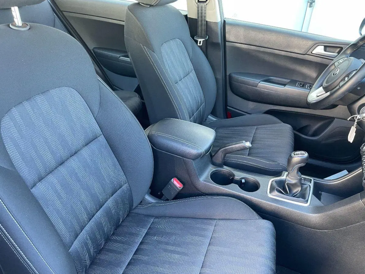 Kia Sportage usata a Lecce (20)