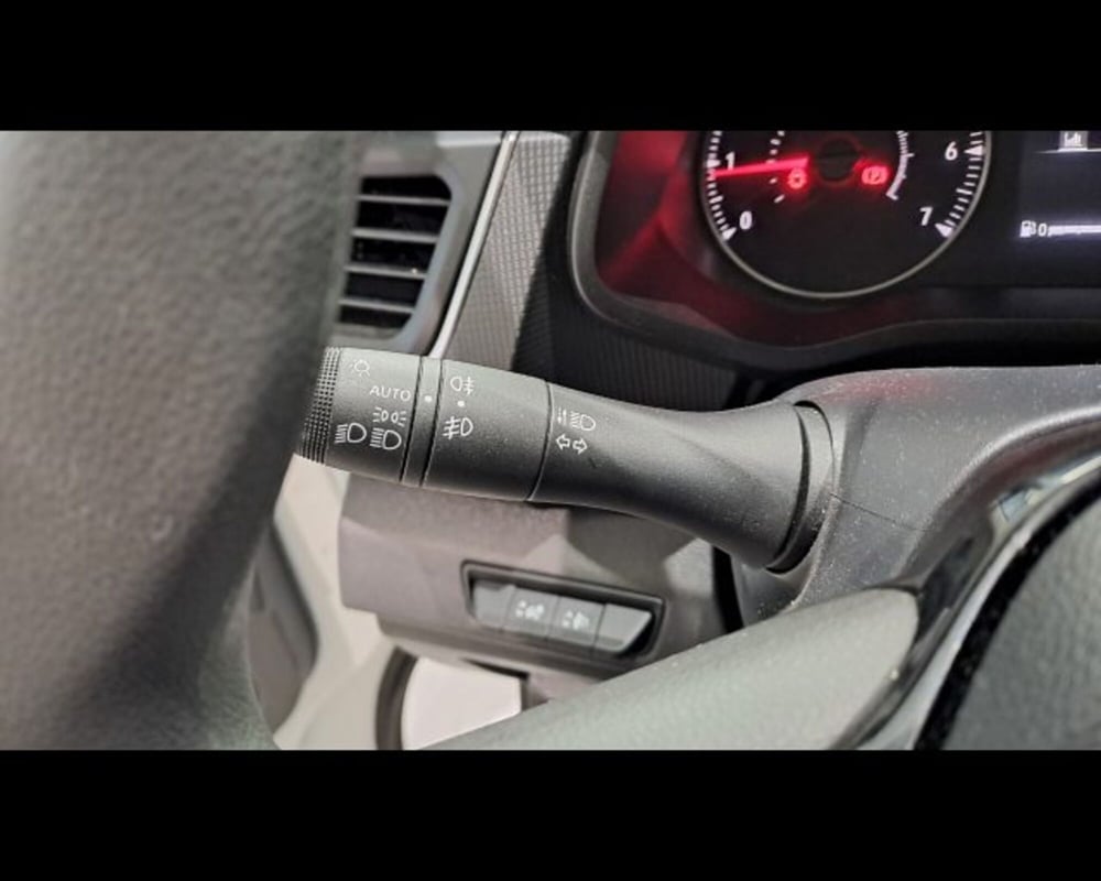 Nissan Primastar usata a Aosta (15)