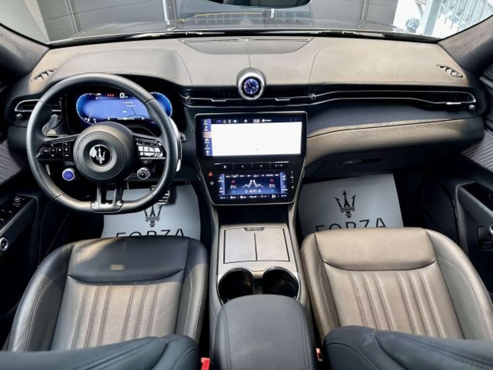 Maserati Grecale usata a Torino (15)