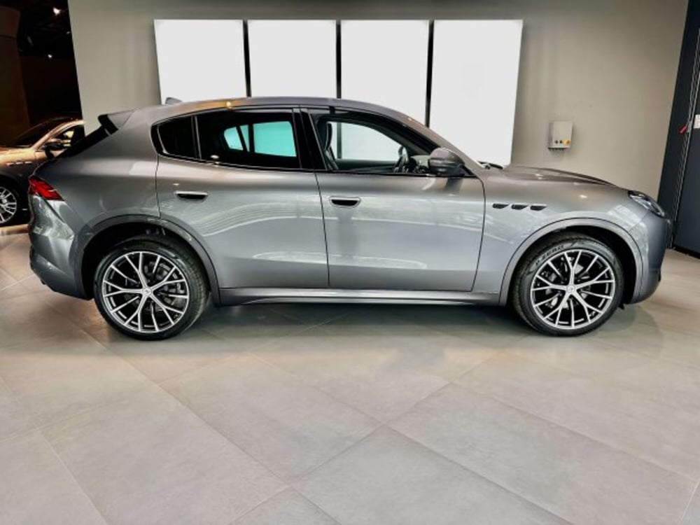 Maserati Grecale usata a Torino (4)