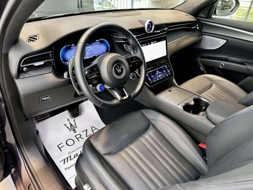 Maserati Grecale usata a Torino (9)