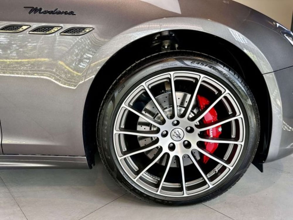 Maserati Ghibli nuova a Torino (5)