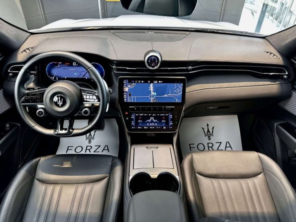 Maserati Grecale usata a Torino (15)