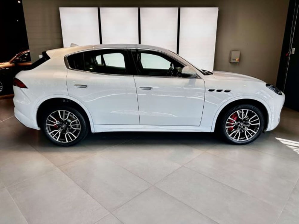 Maserati Grecale usata a Torino (4)