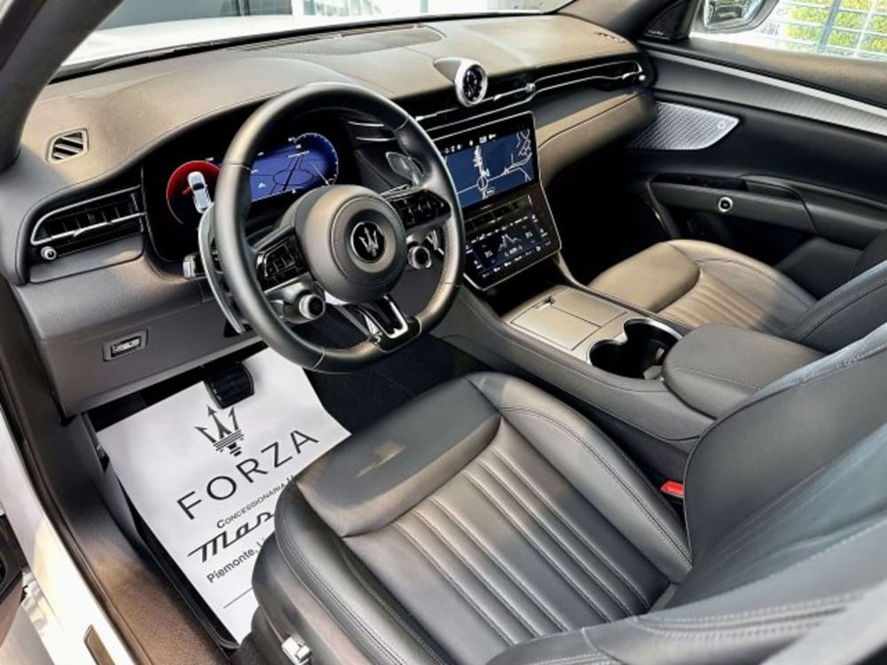 Maserati Grecale usata a Torino (9)