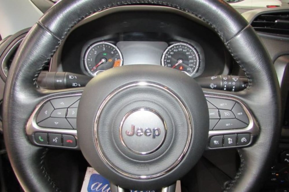 Jeep Renegade usata a Milano (11)