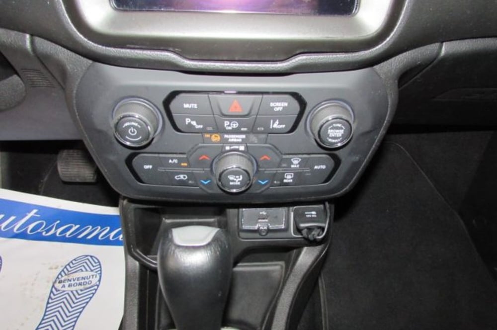 Jeep Renegade usata a Milano (9)