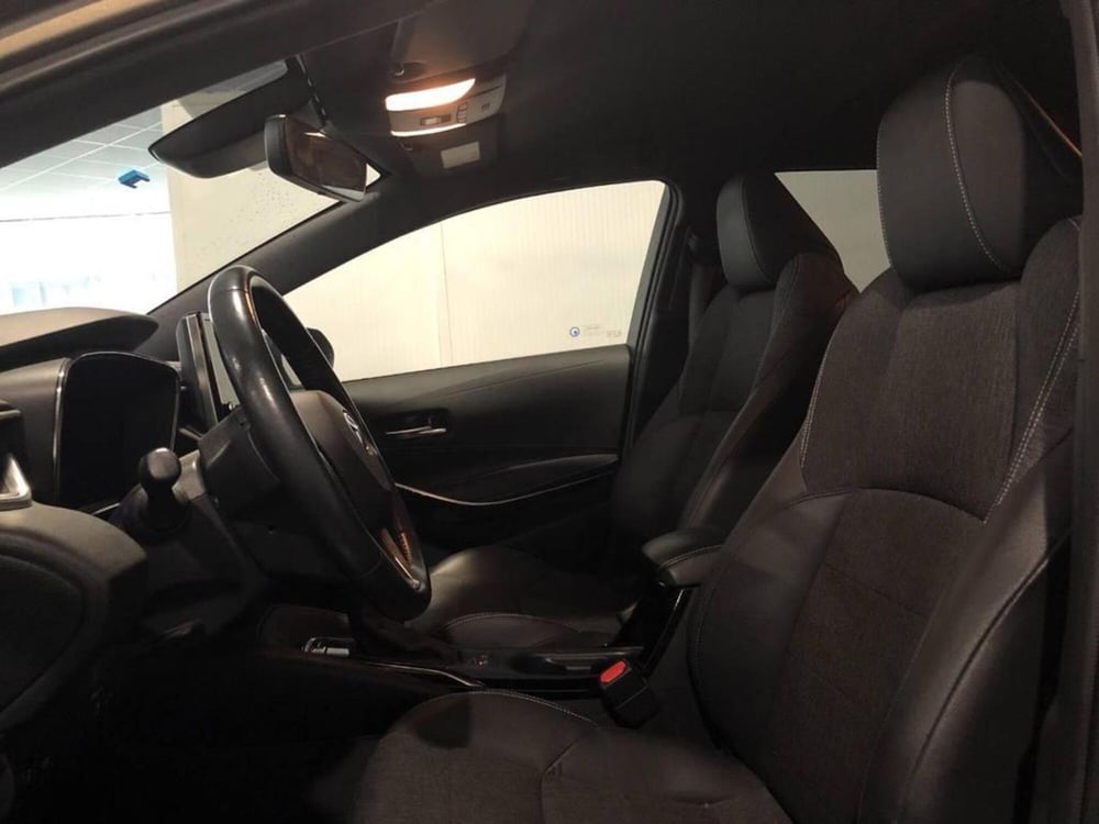 Toyota Corolla Touring Sports usata a Torino (10)