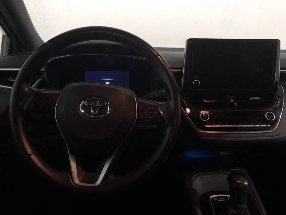 Toyota Corolla Touring Sports usata a Torino (13)
