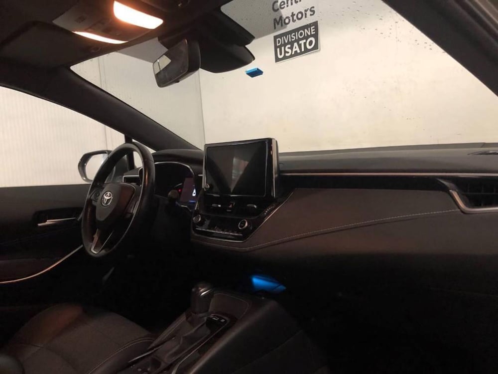 Toyota Corolla Touring Sports usata a Torino (9)