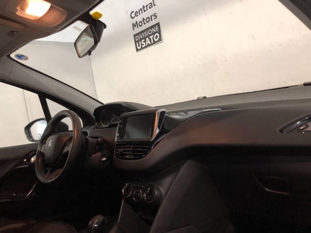 Peugeot 208 usata a Torino (9)