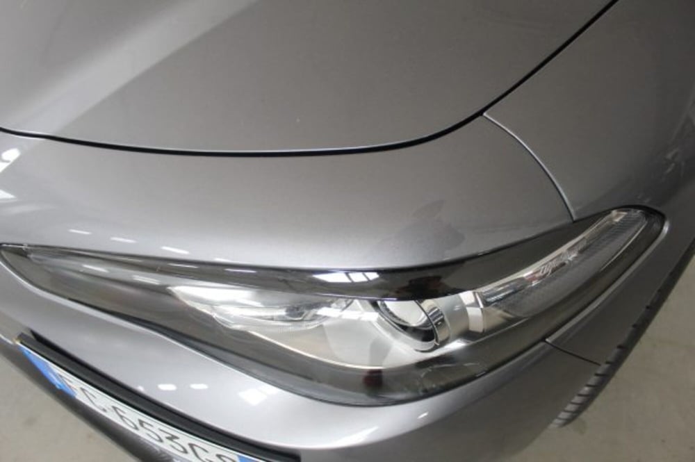 Alfa Romeo Giulia usata a Terni (20)