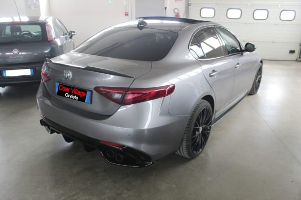 Alfa Romeo Giulia usata a Terni (4)