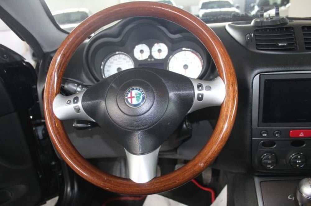 Alfa Romeo GT usata a Terni (12)
