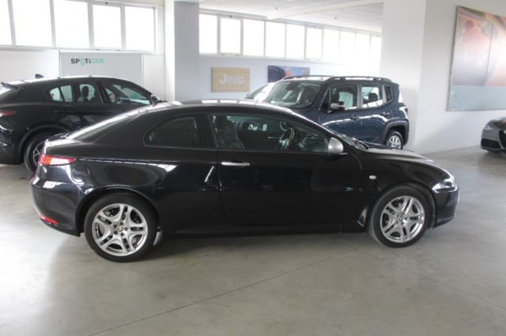 Alfa Romeo GT usata a Terni (6)